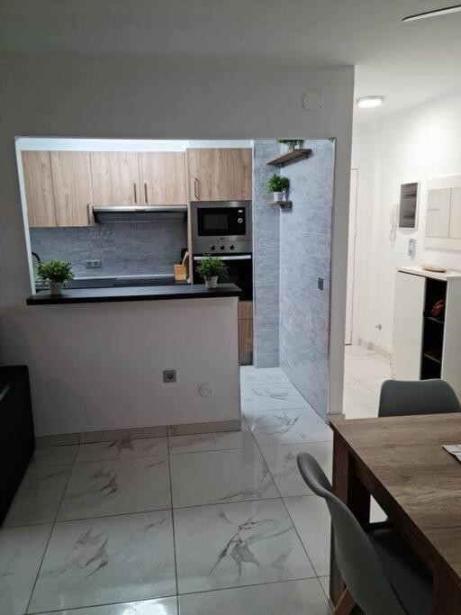 Big Apartament Apartment Лос Кристианос Екстериор снимка