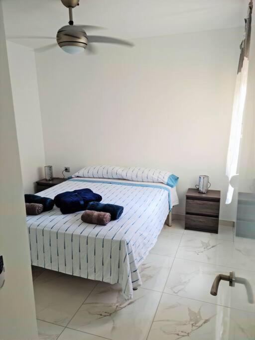Big Apartament Apartment Лос Кристианос Екстериор снимка